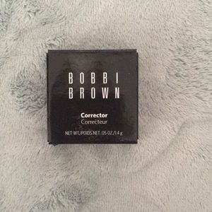 Bobbi brown porcelain peach eye corrector